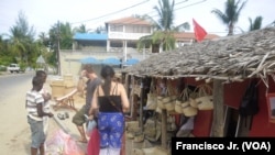Comércio nas ruas de Pemba