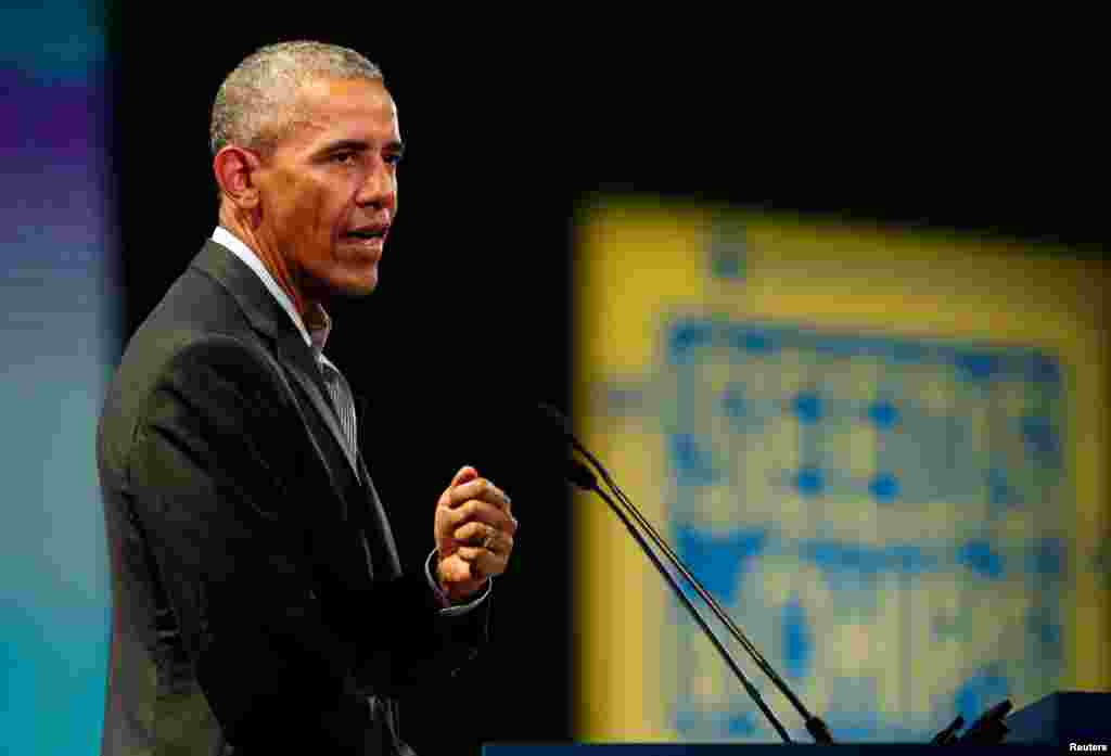 L'ancien président des États-Unis Barack Obama au sommet de Milan, en Italie, le 9 mai 2017.