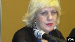 Dunya Miyatoviç 