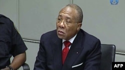 Charles Taylor antigo presidente da Libéria durante uma sessão do seu julgamento no Tribunal Penal Internacional de Haia (Arquivo)