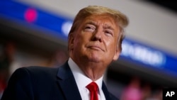 La lista muestra que Trump está considerando caras familiares dentro de su gobierno. 