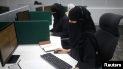 زنان اکنون ۲۲ درصد نیروی کار را در سعودی تشکیل می‌دهند