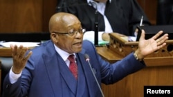 Le président Jacob Zuma s'adresse au Parlement au Cap, le 2 novembre 2017 