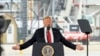 Trump pide a Corte Suprema que descongele dinero para muro