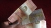 Trabalhadores da Administração do Sumbe dizem ter "salários roubados"