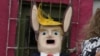 La respuesta a Donald Trump: ¡Piñata!