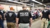 Liberan a cientos de inmigrantes detenidos en Mississippi 