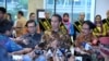 Presiden Jokowi berbicara kepada wartawan usai membuka rapat kerja nasional kementerian Agraria dan Tata Ruang BPN di hotel Sahid Jaya, Jakarta, Rabu, 10 Januari 2018. (Foto: Biro Pers Istana)