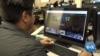 Beberapa siswa SMA di California menciptakan program perdagangan saham virtual.