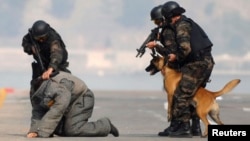 Pasukan khusus Turki melakukan latihan operasi anti teror di Izmir, Turki barat (foto: ilustrasi).