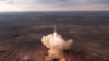 Roket Soyuz Rusia Angkut 3 Astronaut ke Stasiun Luar Angkasa