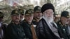 خامنه ای: حل مسئله هسته ای، کاری سهل و آسان 