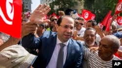 Le Premier ministre tunisien Youssef Chahed, lors du dépôt de sa candidature à la présidentielle anticipée en Tunisie, le 9 août 2019.
