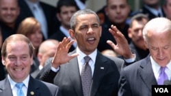 Obama y el vice presidente Bidden, le agradecieron a los policías en general por "cuidar EE.UU., ciudad por ciudad".