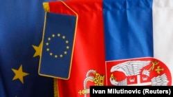 Zastave EU i Srbije, ilustracija