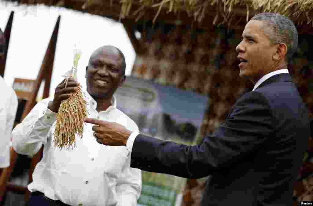 U.S. President Barack Obama visits a food security expo in Dakar, Senegal, June 28, 2013.
