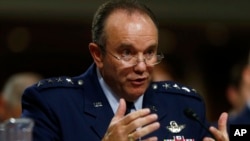 Foto de archivo del General de la Fuerza Aérea de EE.UU.y comandante de la OTAN, General Philip Breedlove.